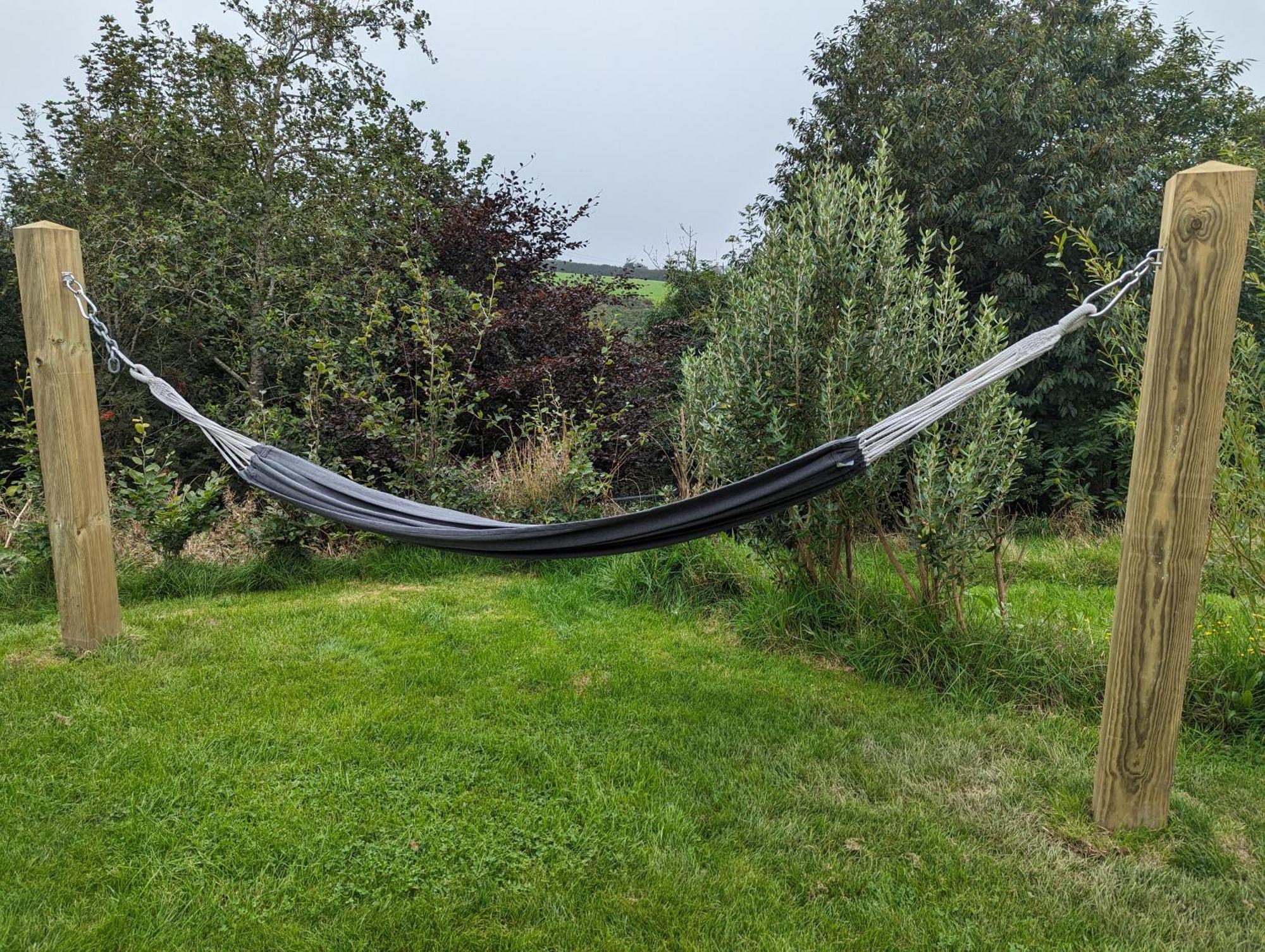 Luxury Glamping Cabin With Outdoor Bath On Cornish Flower Farm Truro Extérieur photo